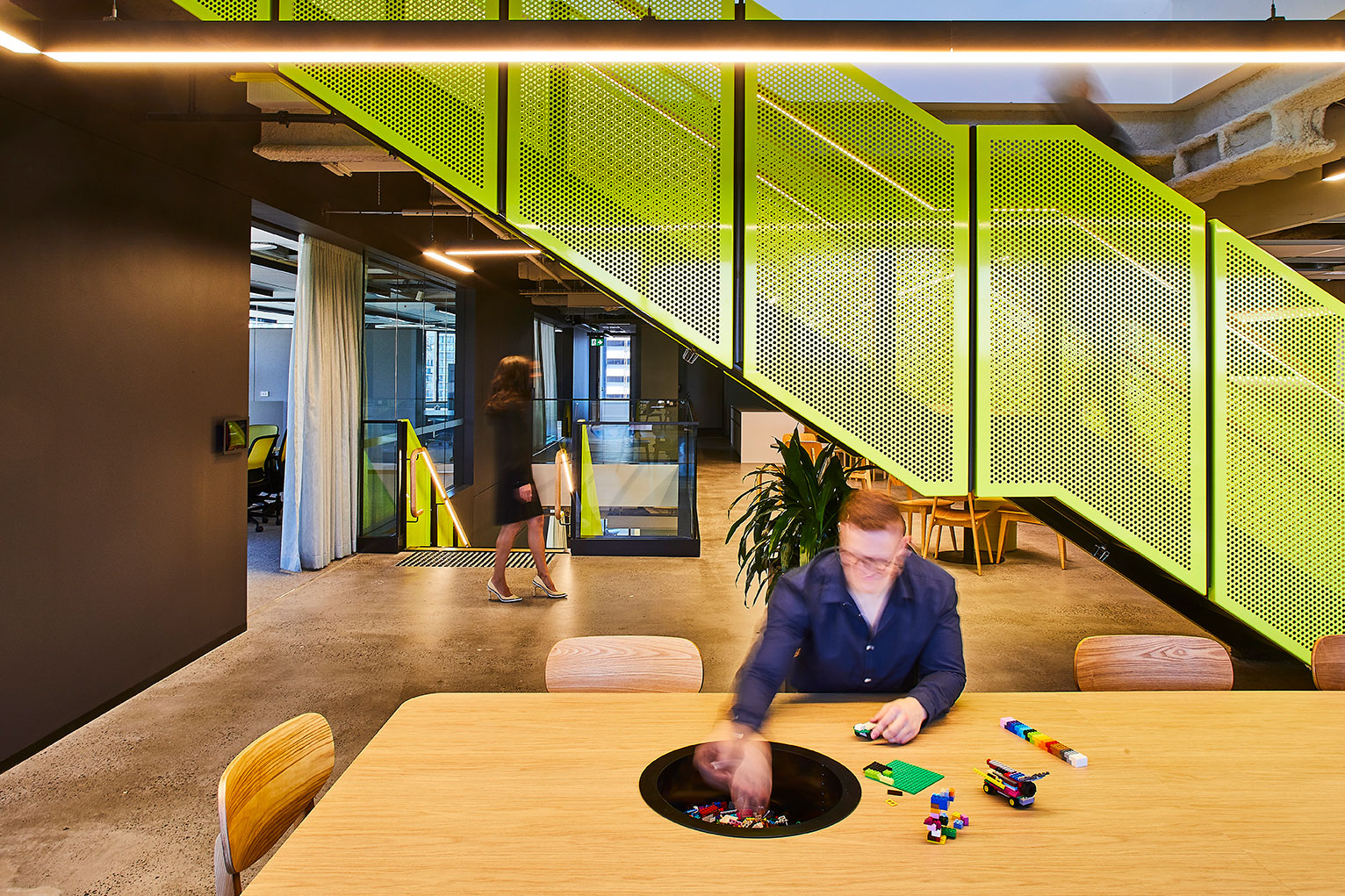 GEYER VALMONT | Pioneering workplace